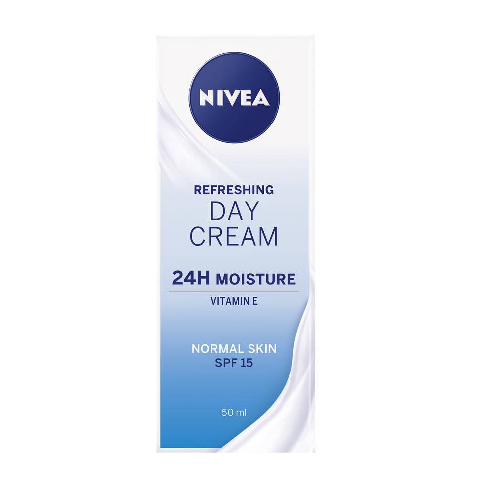 Nivea Refreshing 24H Moisture Day Cream SPF15 50ml