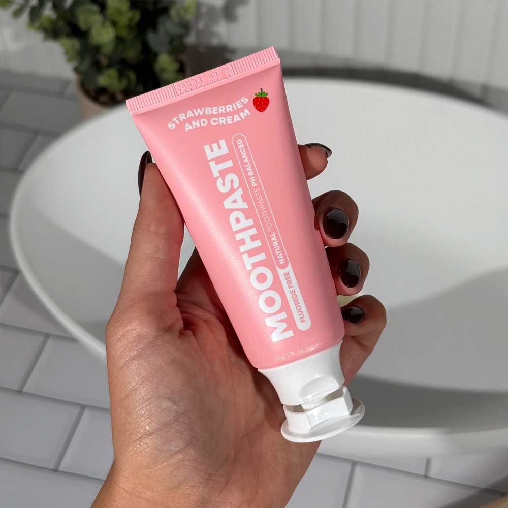 Moogoo Kids Moothpaste Natural Toothpaste Strawberries & Cream 50g