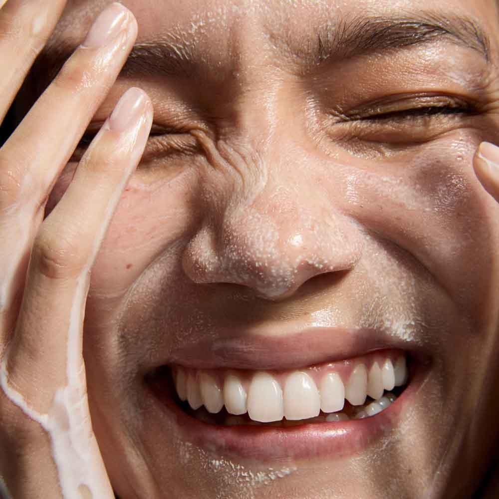 The Inkey List Hydrating Cream To Milk Cleanser 180ml