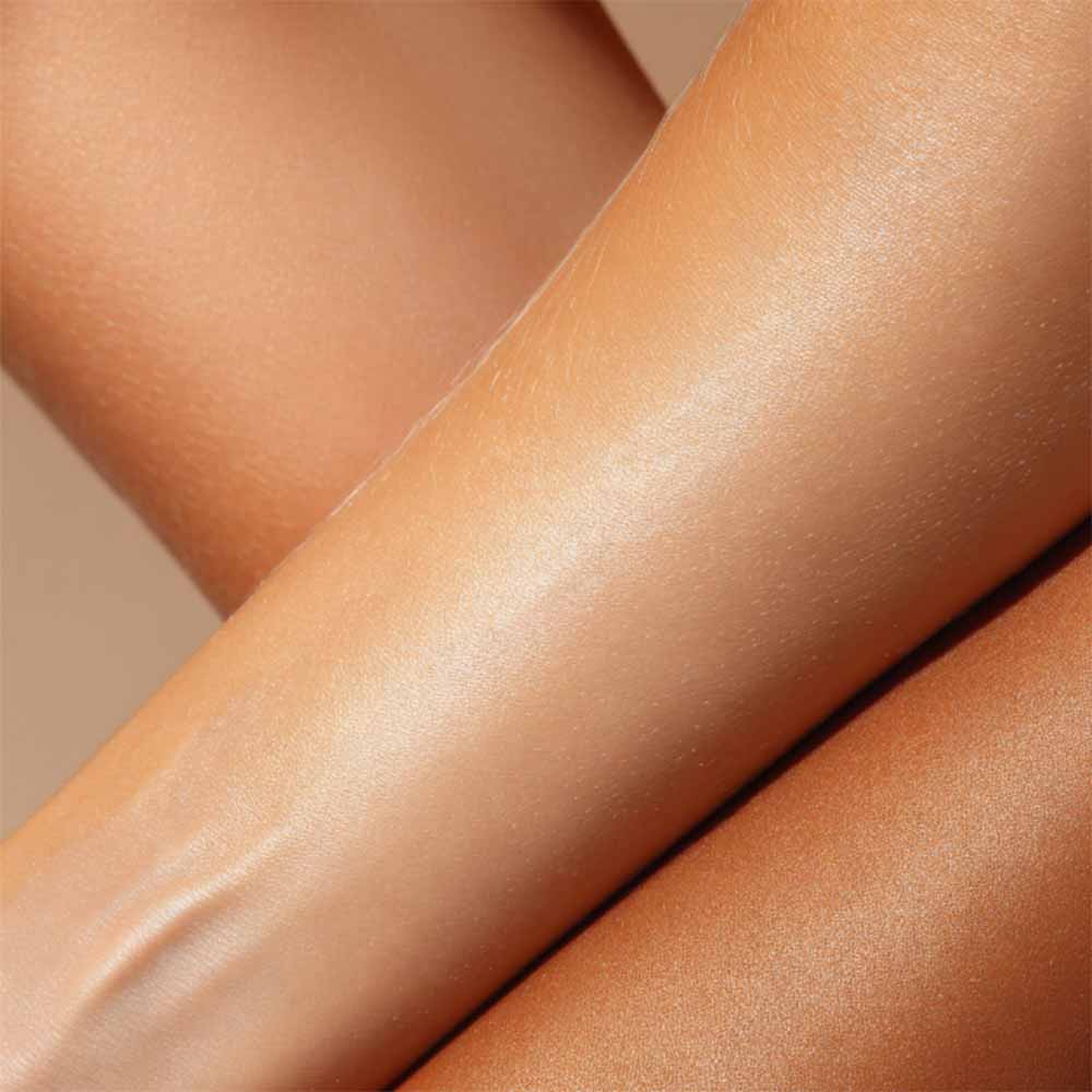 Lisa & Co Gradual Tan Moisturiser 250ml