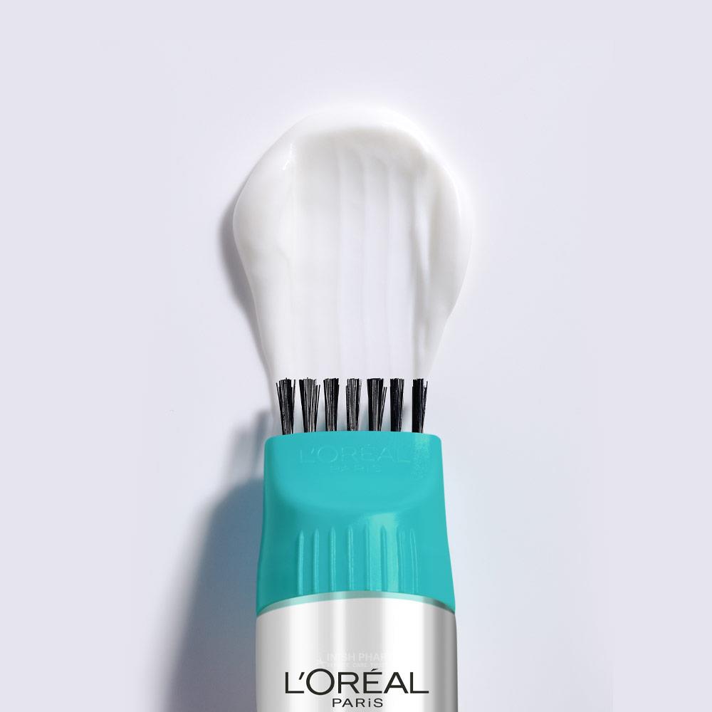 L'Oreal Magic Retouch Permanent