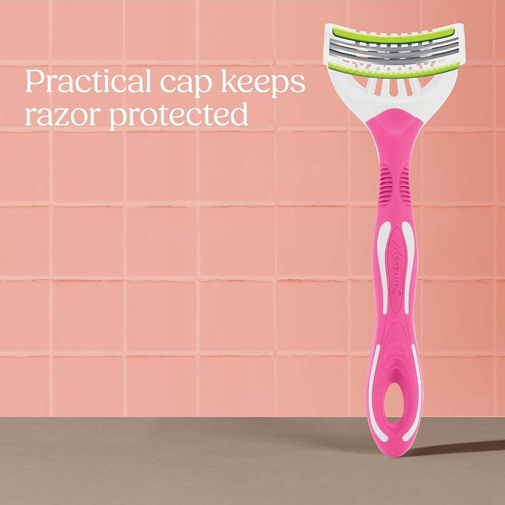 Wilkinson Sword  Xtreme3 Intuition Comfort Sensitive Disposable Razor 4+2 Free